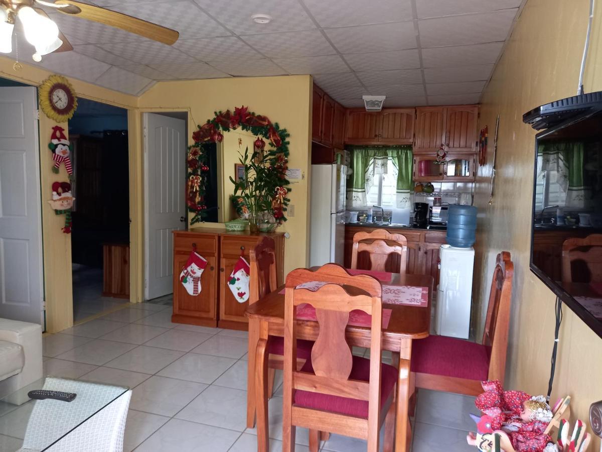 Nicol Aparment Lägenhet Bocas del Toro Exteriör bild